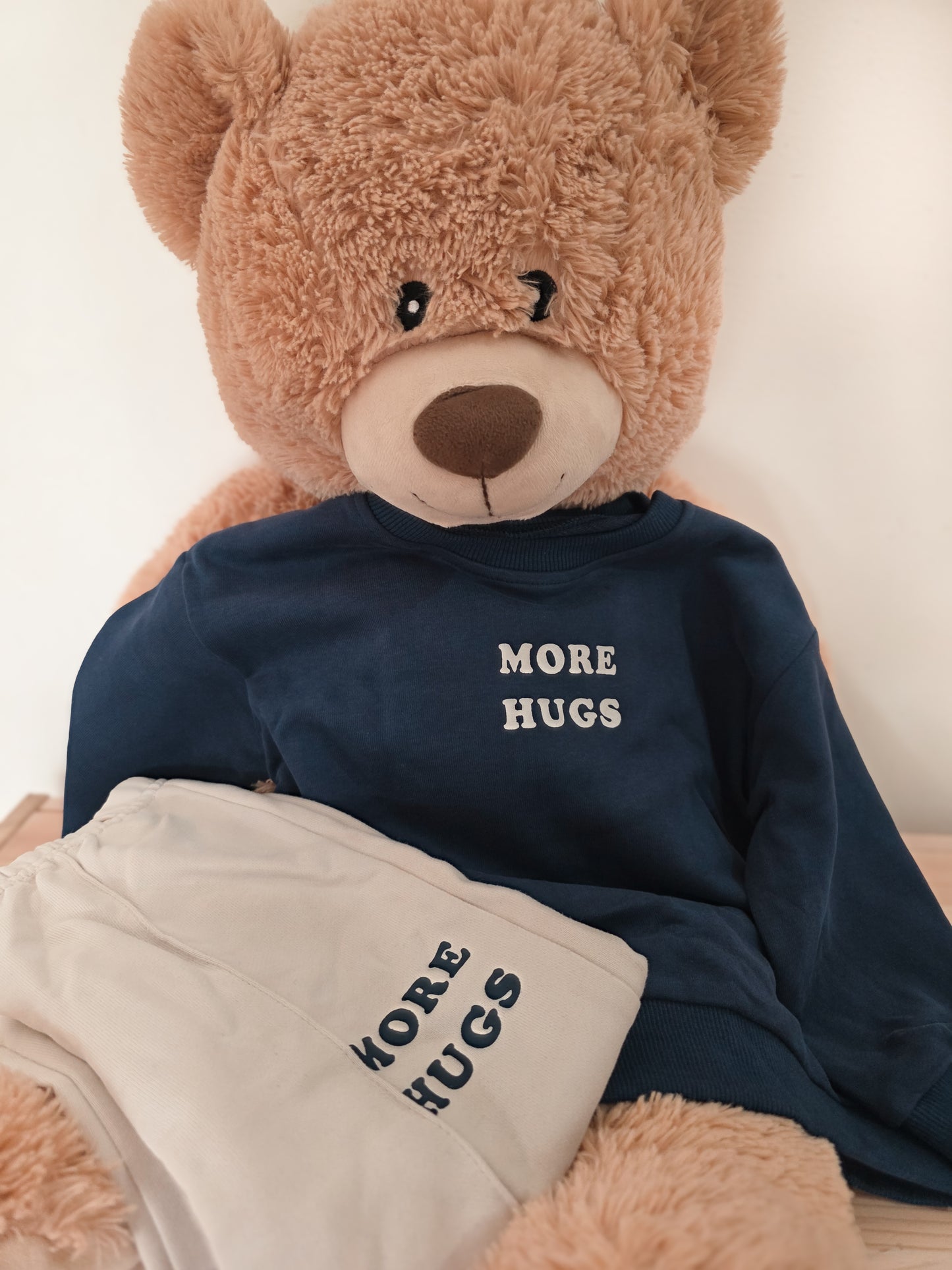 More Hugs Set